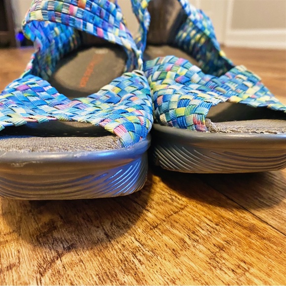 Bernie Mev Cuddly Woven Mary Jane Flats BlueMulti Color Women's Size 39/8.5 - Picture 7 of 10